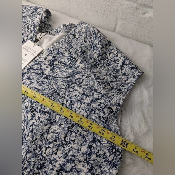 NWT MM LAFLEUR Townsend Top in Indigo Marble. Women’s Size L - Picture 6 of 8